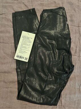NEW! LuLuLemon’s Shimmery Black Active Leggings